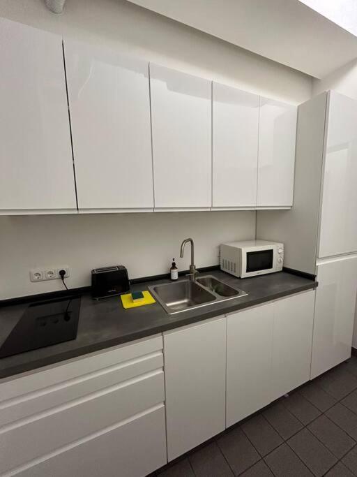 Elbapartment 29 Qm Mit Eigenem Badezimmer هامبورغ المظهر الخارجي الصورة